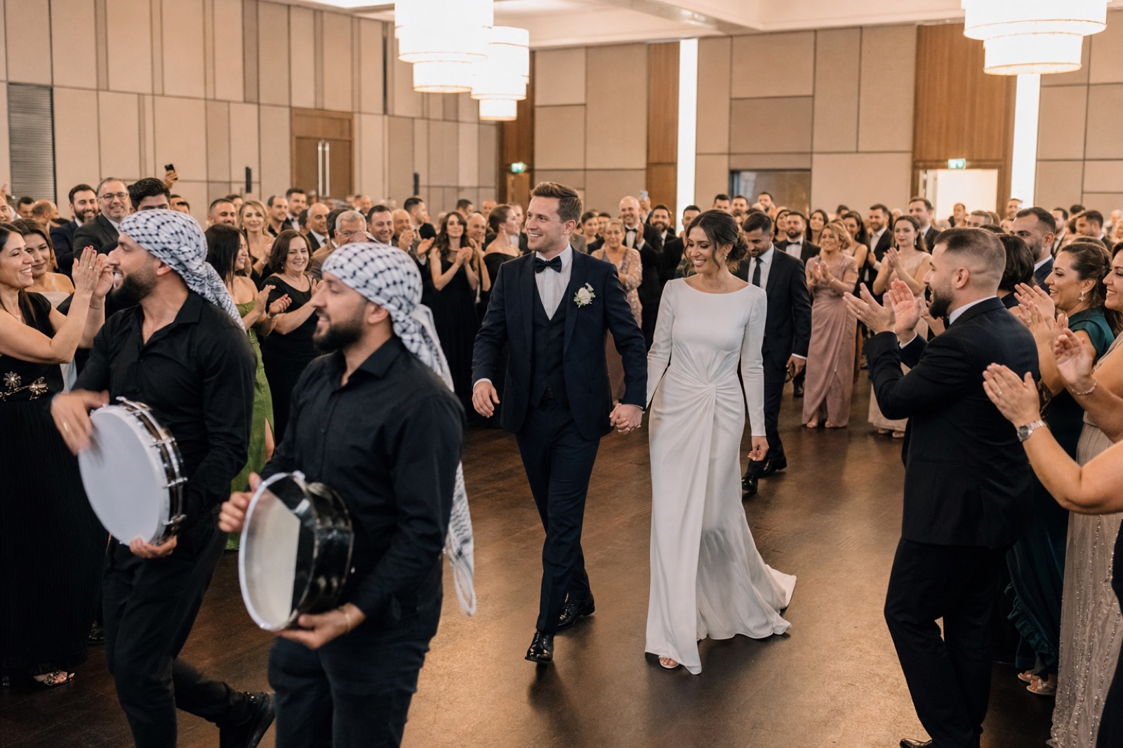 Dabka-Einzug bei einer arabischen Hochzeit in NRW